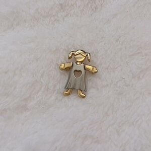 🌷2/$10🌷Vintage little girl pin